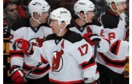 Brodeur savoure une 40e victoire contre Montréal